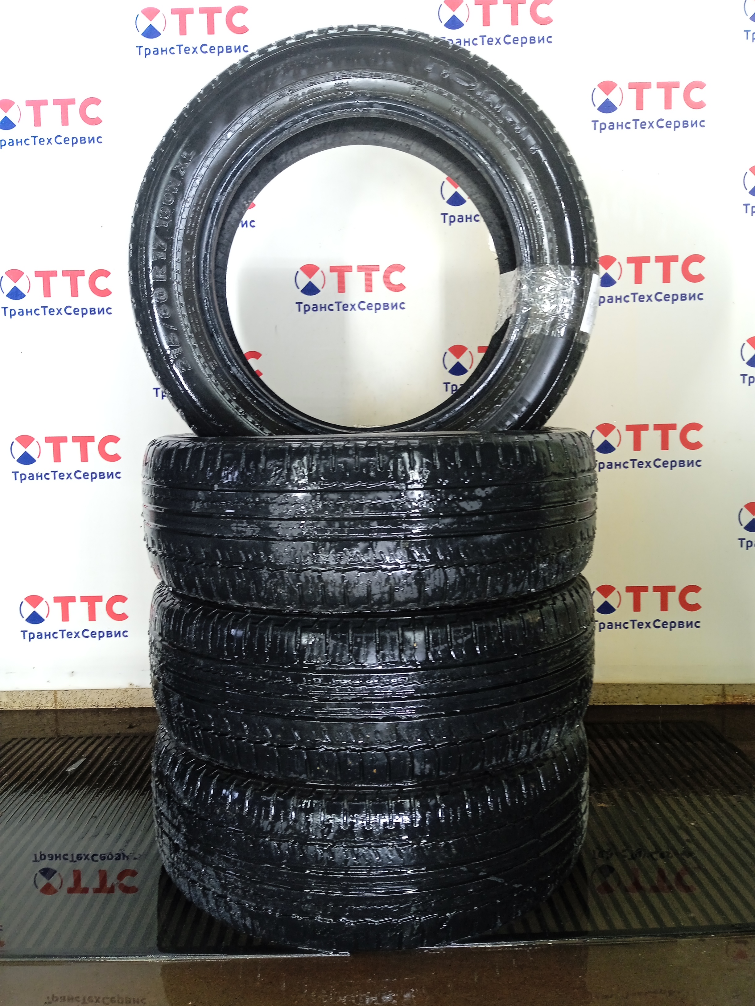 Шины Б\У Nokian Hakka SUV 215/60 R17 H